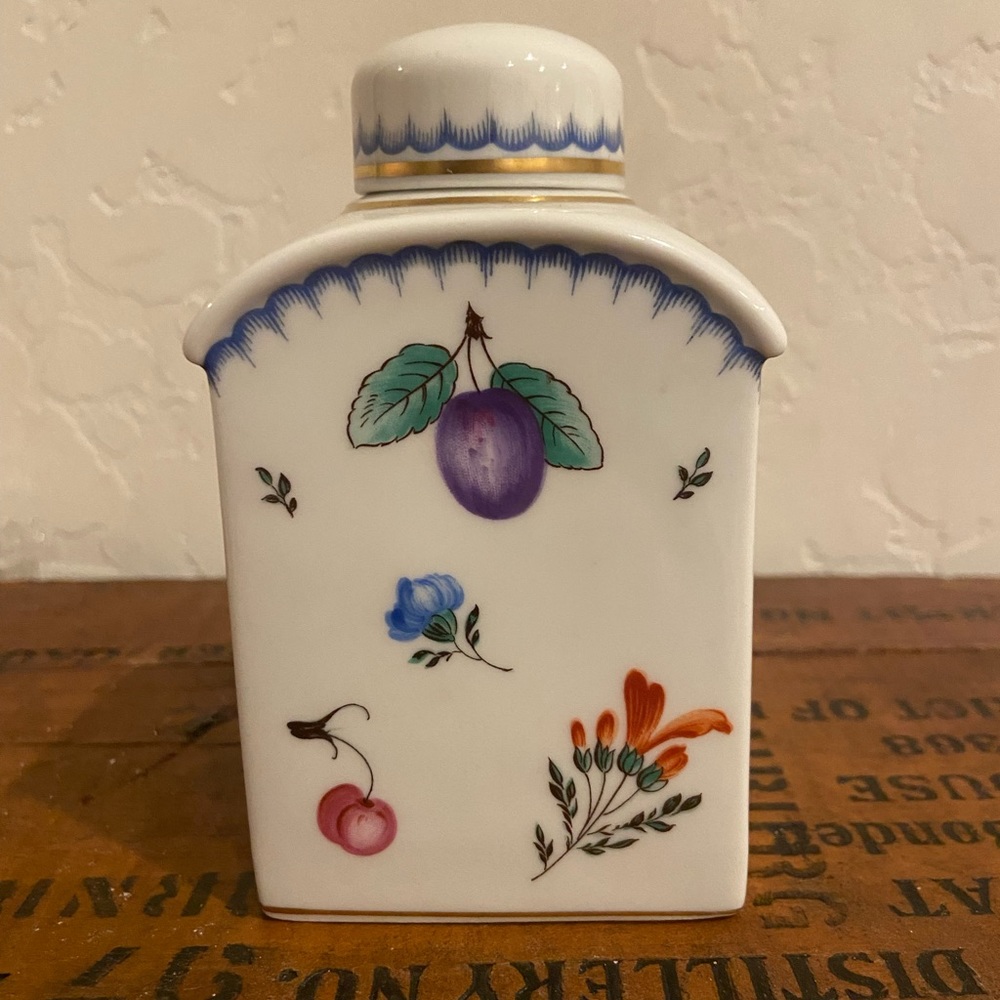 Vintage Richard Ginori Italian Hand Painted Fruit & Flowers Bottle/Tea Caddy